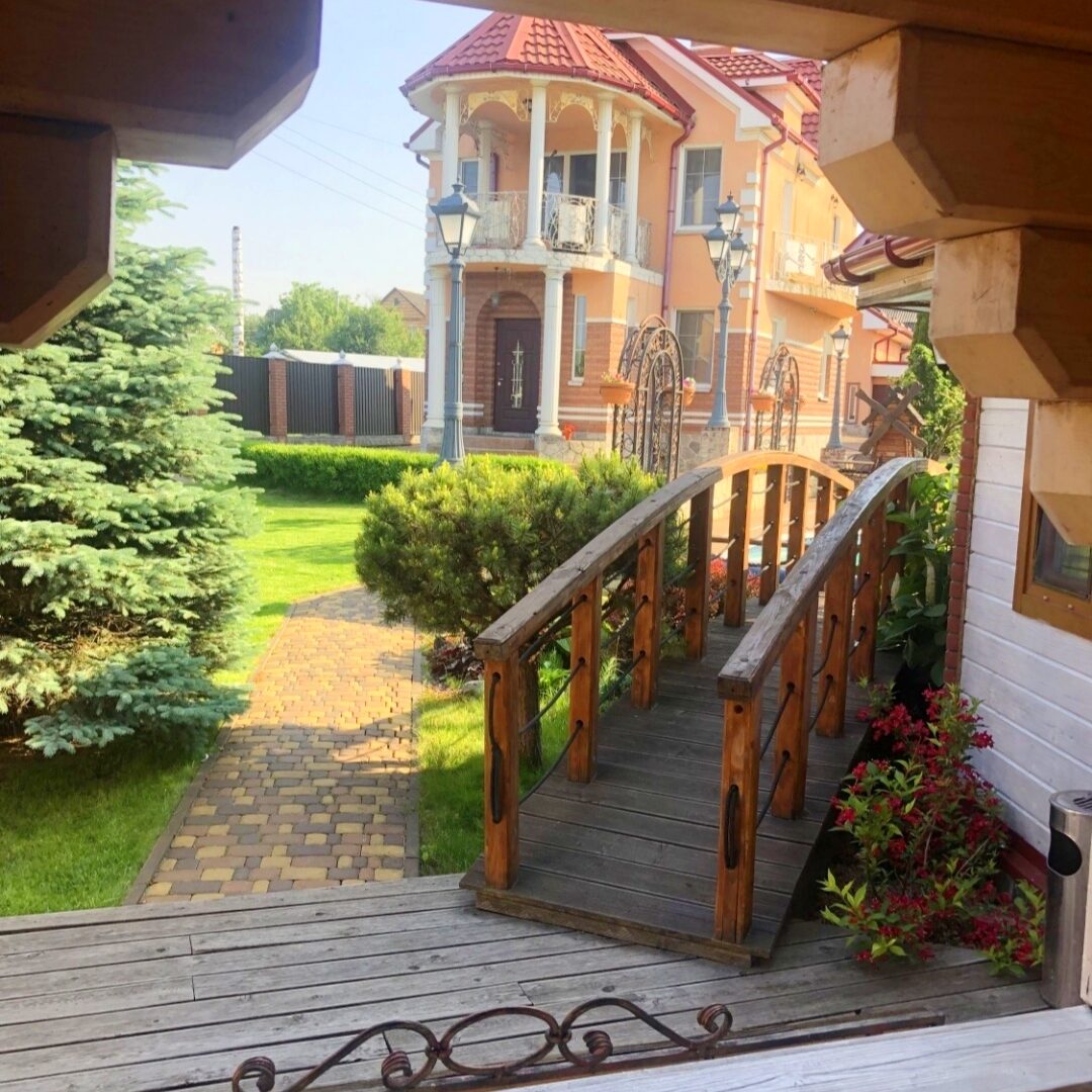 #427 Дом посуточно с бассейном Боярка — фото 10